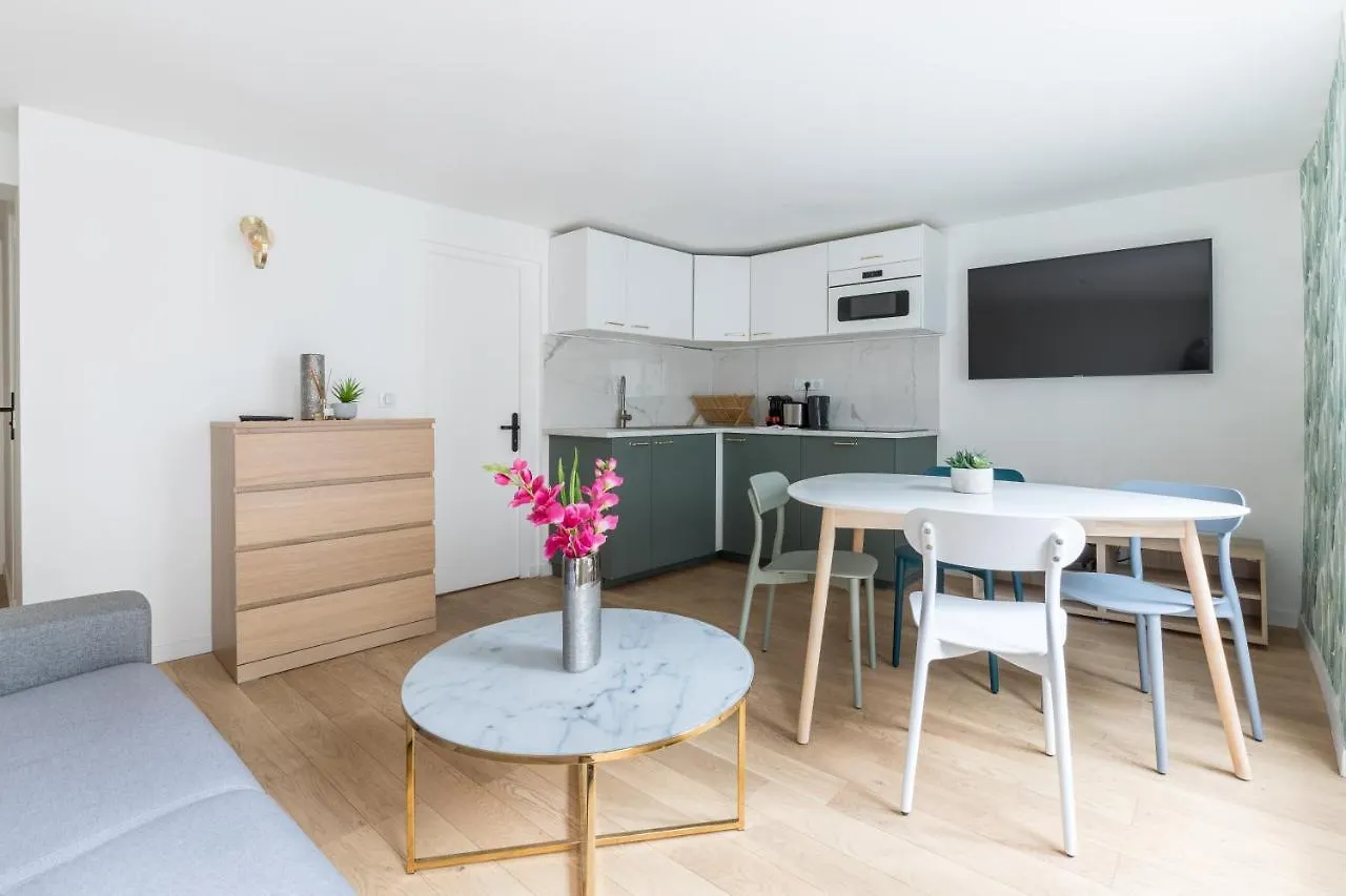 Home Suite Home Grands Boulevards - 42 Paris France